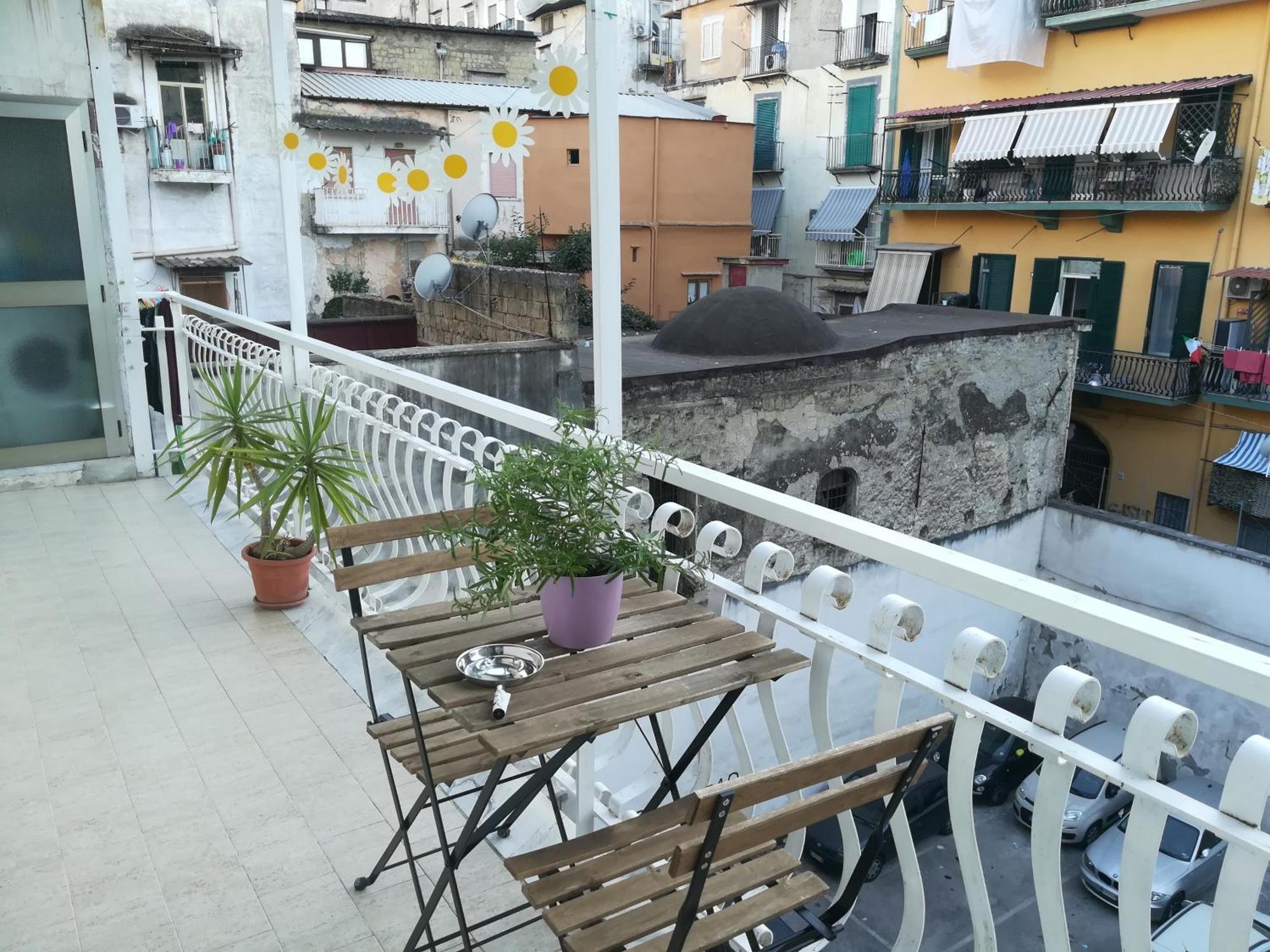 "Dint E Viche E Napule" Guest House Naples Exterior photo